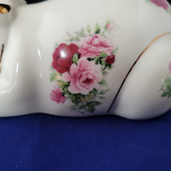 Formalities By Baum Bros. Sleeping Porcelain Cat Roses Unisex🌊🌟BUNDLE AND SAVE - Picture 8 of 16